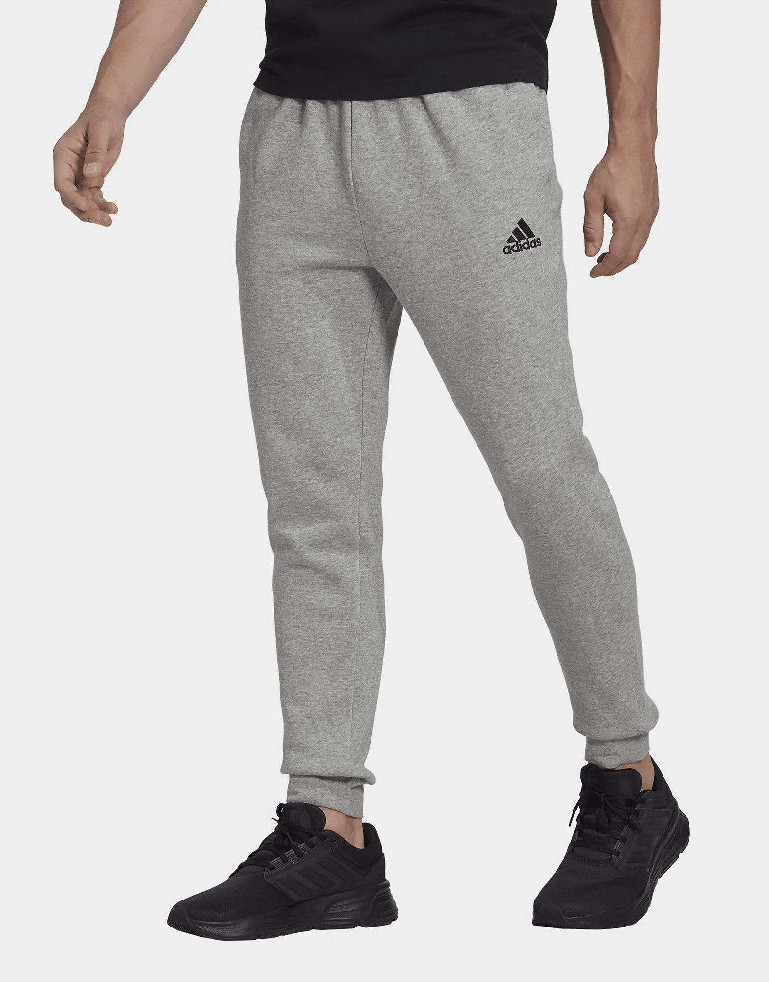 adidas Pantalón Essentials Regular Tapered Fleece