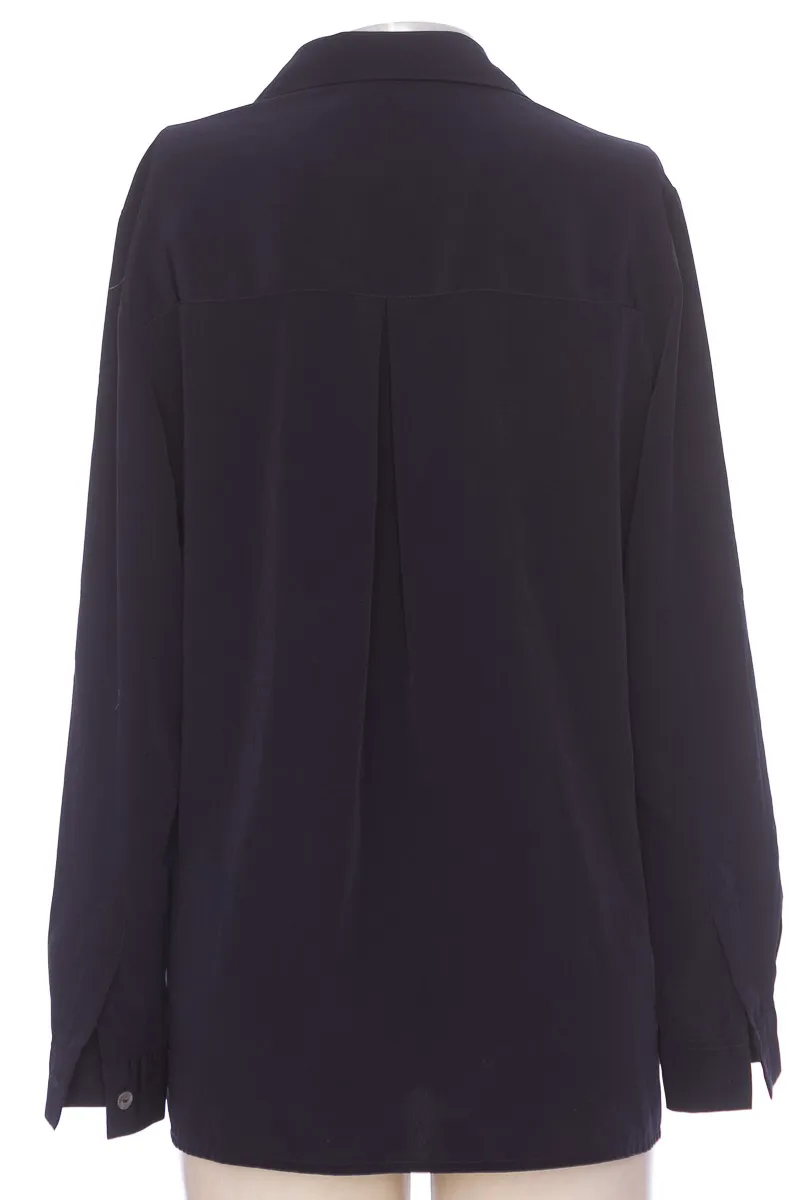 BLUSA COLOR NEGRO  AQUASCUTUM