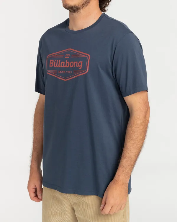 CAMISETA BILLABONG PARA HOMBRE MANGA CORTA TRADEMARK SS REFC1SS62BIP2  AZUL MARINO