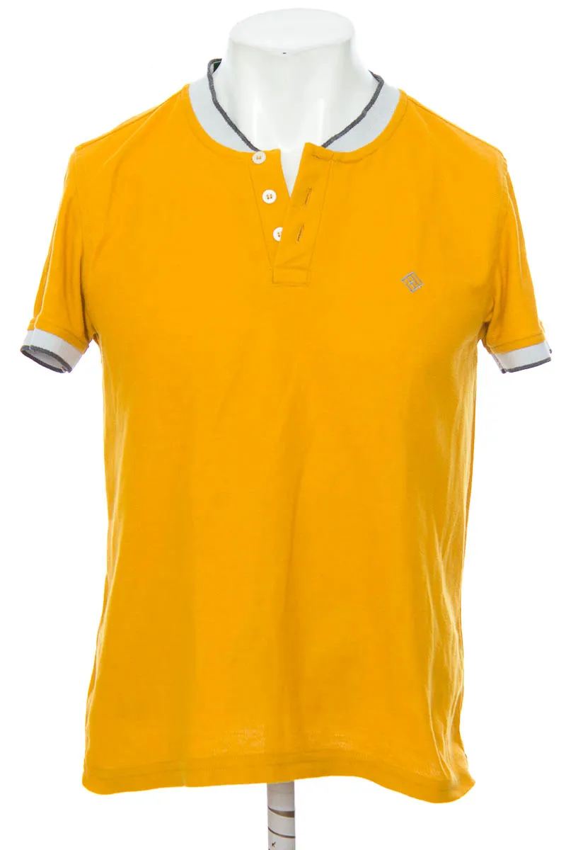 CAMISETA COLOR MOSTAZA  LEO