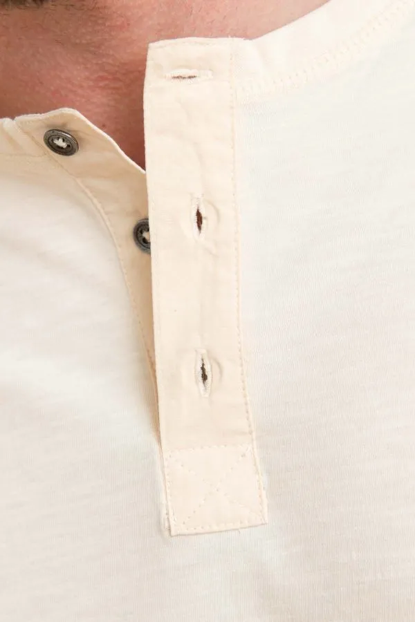 Camiseta Hombre Iron & Resin Topock Henley Natural