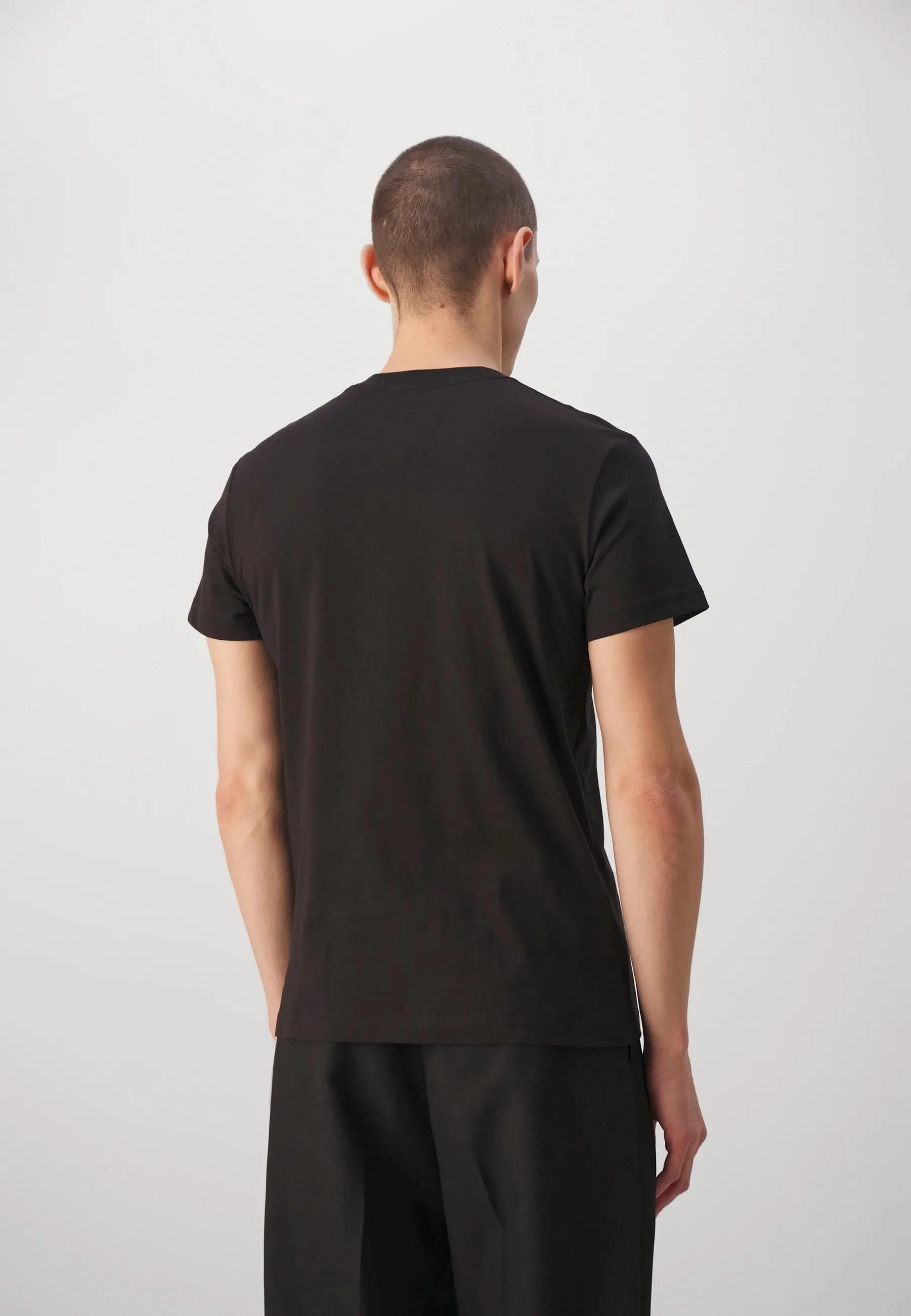 CAMISETA VERSACE COUTURE  76GAHT00 CJ00T G89