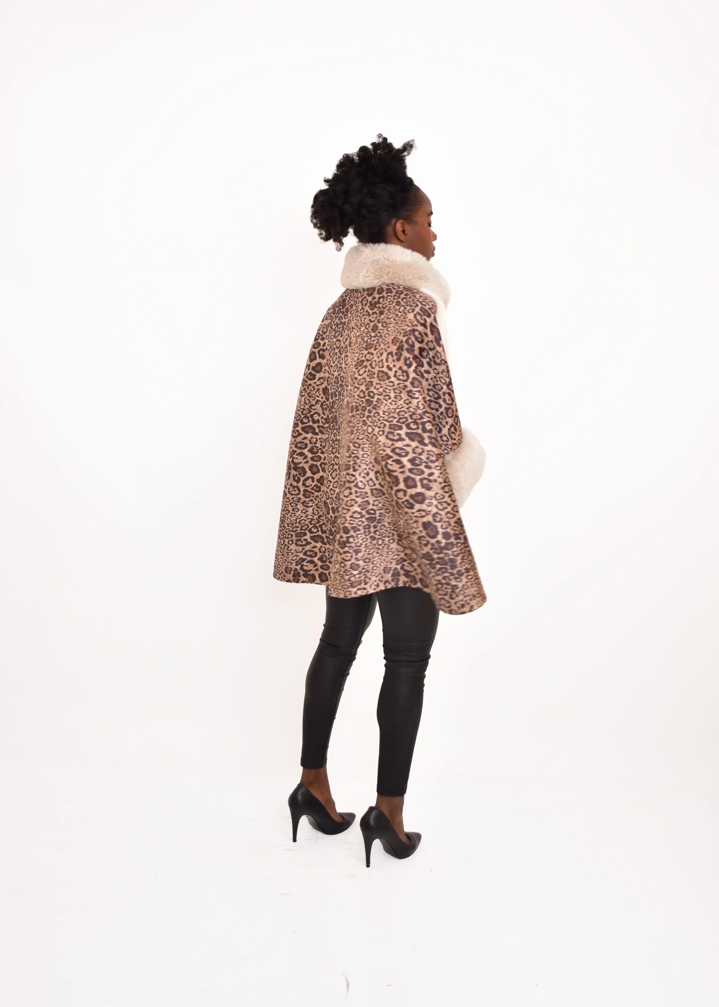 CAPA PELO ANIMAL PRINT