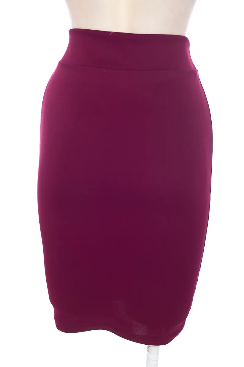 FALDA COLOR VINOTINTO  CLOSEANDO