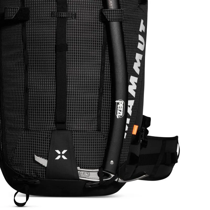 Mochila de montañismo Mammut Trion 38 (negra)