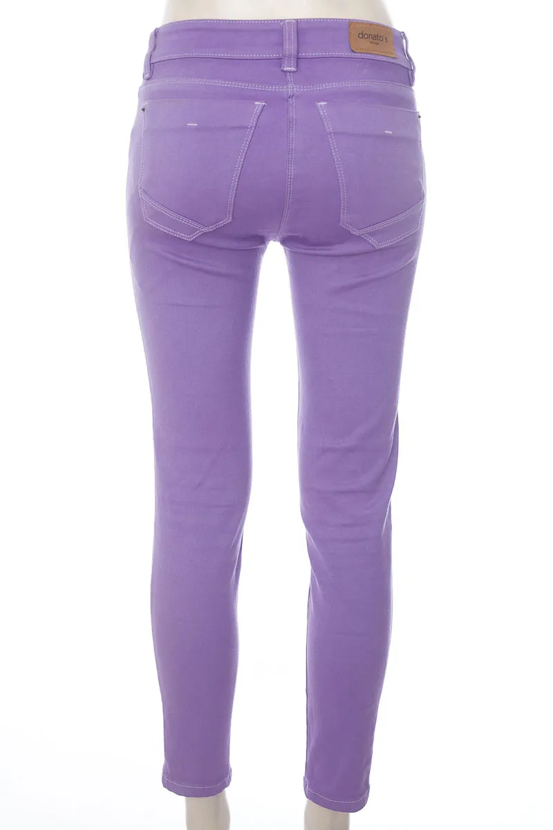 PANTALóN COLOR MORADO  DONATO‘S