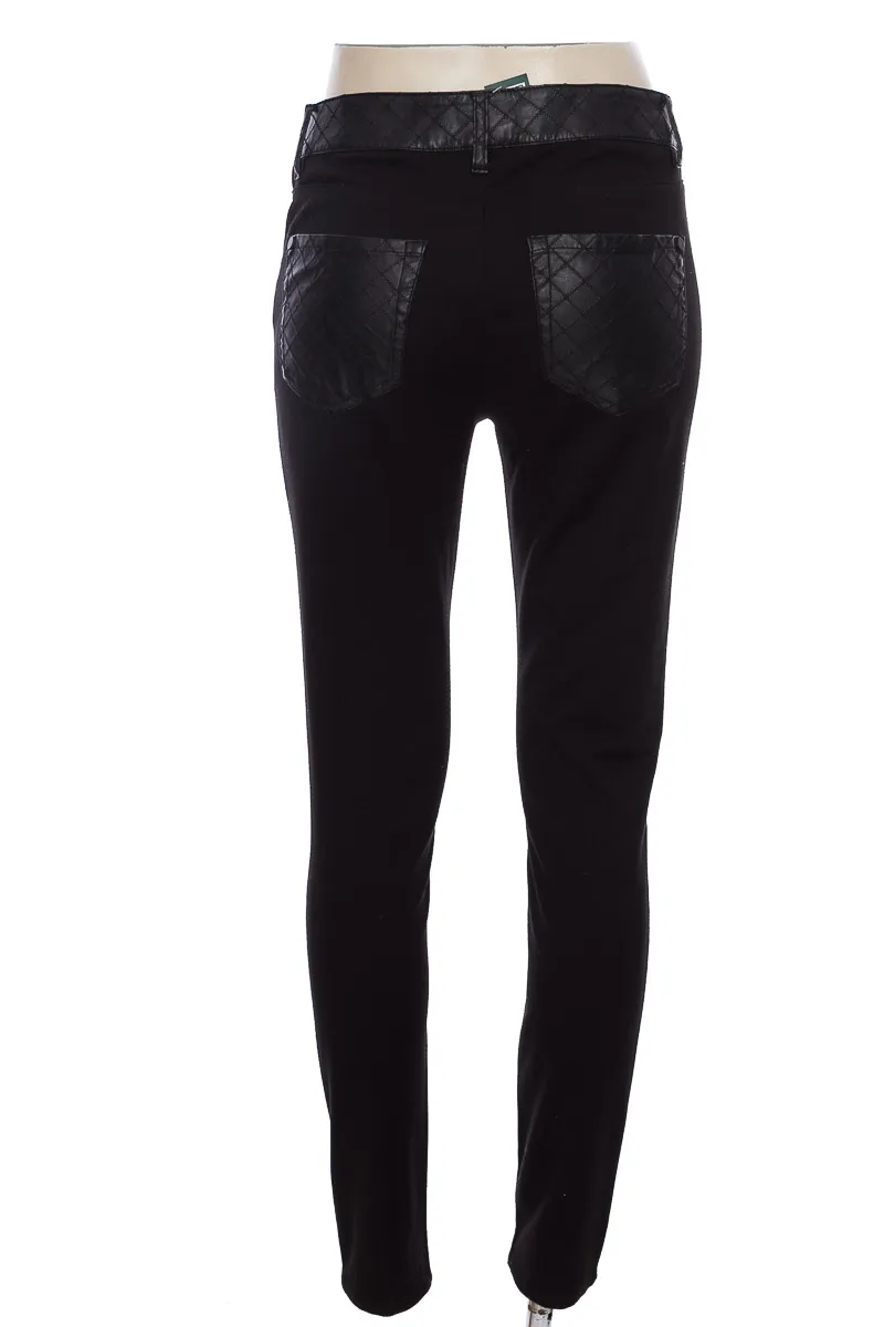 PANTALóN COLOR NEGRO  PHILOSOPHY