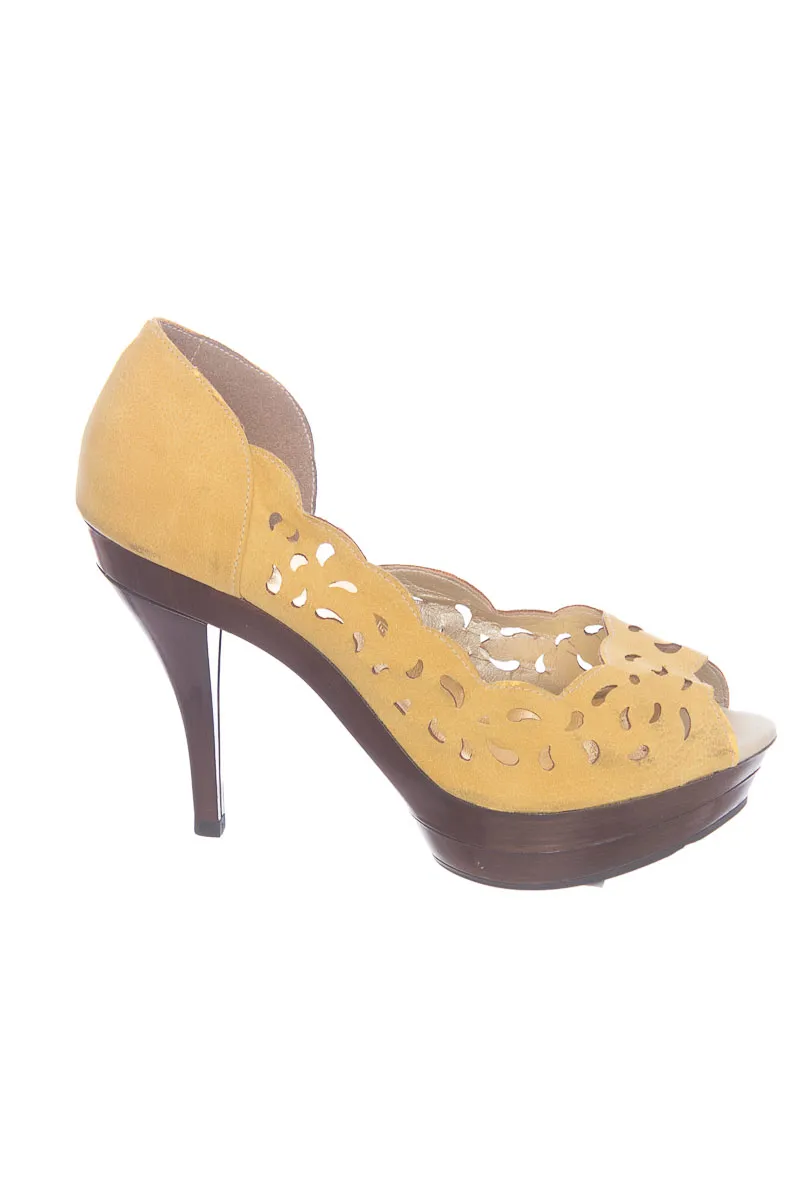 ZAPATOS COLOR AMARILLO  FRATTINI