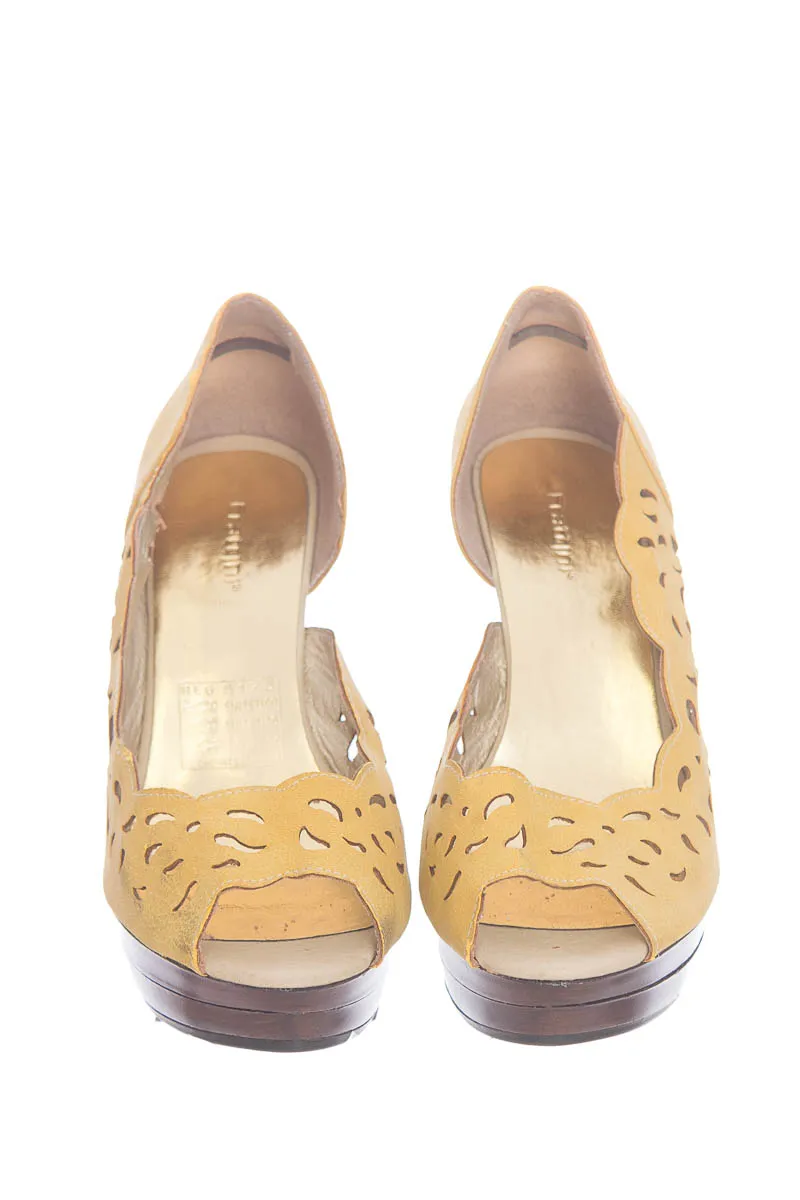 ZAPATOS COLOR AMARILLO  FRATTINI