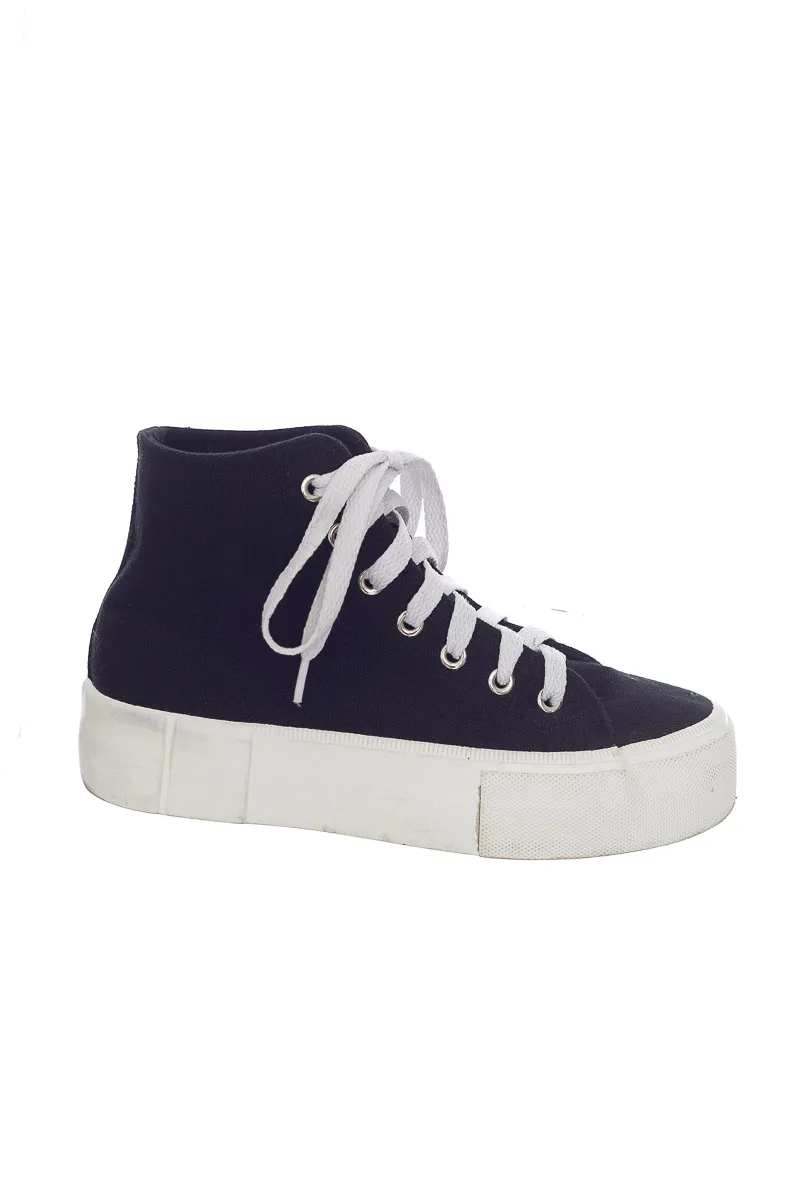 ZAPATOS COLOR NEGRO  SYBILLA