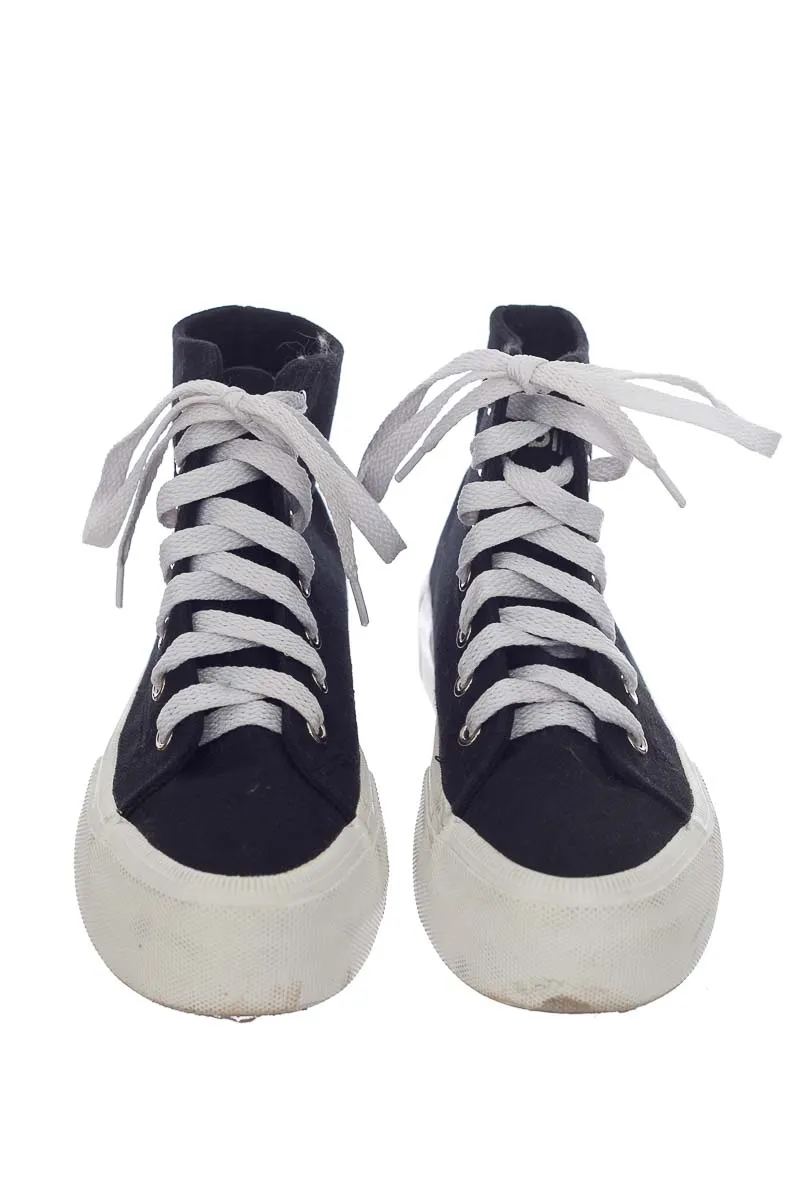 ZAPATOS COLOR NEGRO  SYBILLA